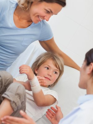 PParents’ behaviour in medical appointments affects how children cope during regular treatments.