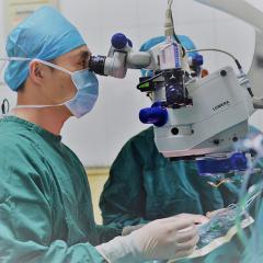 Professor Di Yu of the UQ Diamantina Institute is collaborating with scientists from the Chinese Academy of Sciences and Beijing Chaoyang Hospital