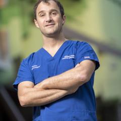 Dr. Luregn Schlapbach
