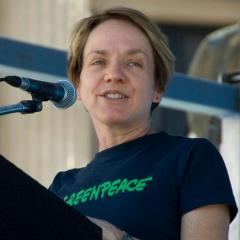 Associate Professor Linda Selvey