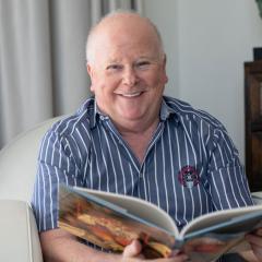 Dr Shane Thompson