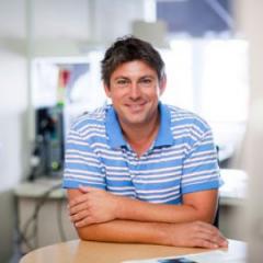 Associate Professor Marcus Meinzer