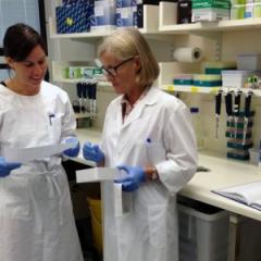Dr Christine Dudgeon (left) and Dr Jennifer Ovenden (right).