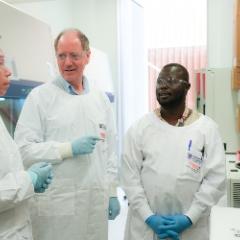 rofessor Di Yu, Professor Brandon Wainwright and Dr Joseph Yunis in their lab at UQ’s Frazer Institute. 